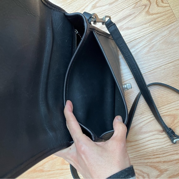 Coach court bag with silver hardware - Picture 7 of 8